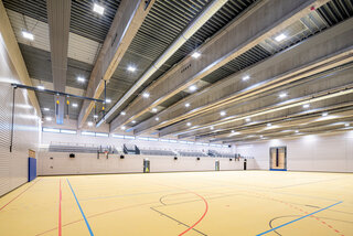 Zehnder_RHC_CP_Referenz_ZFP_Riedhalle_Steinheim_16 Zehnder ZFP, RHC, CP, Ceiling Panel, Zehnder, Reference, sports hall, foyer, Riedhalle, Steinheim an der Murr