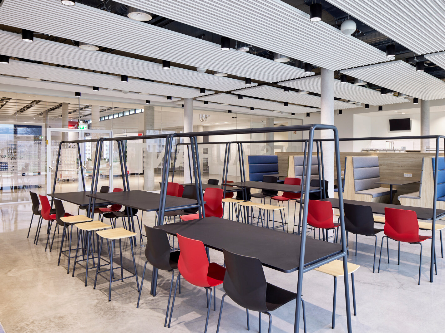 Zehnder_RHC_CP-ZFP Urban-restaurant-Center-of-Climate-Lahr-1