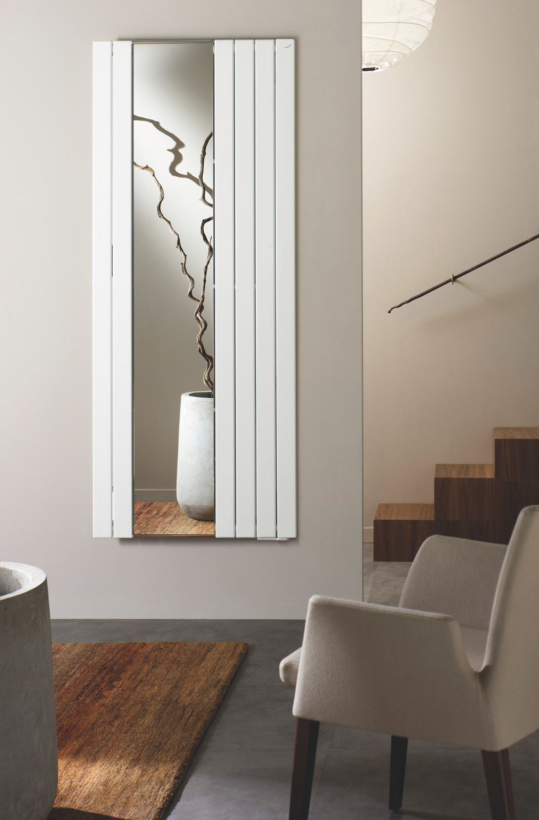 Rendering Roda Mirror Decorative radiator Front view