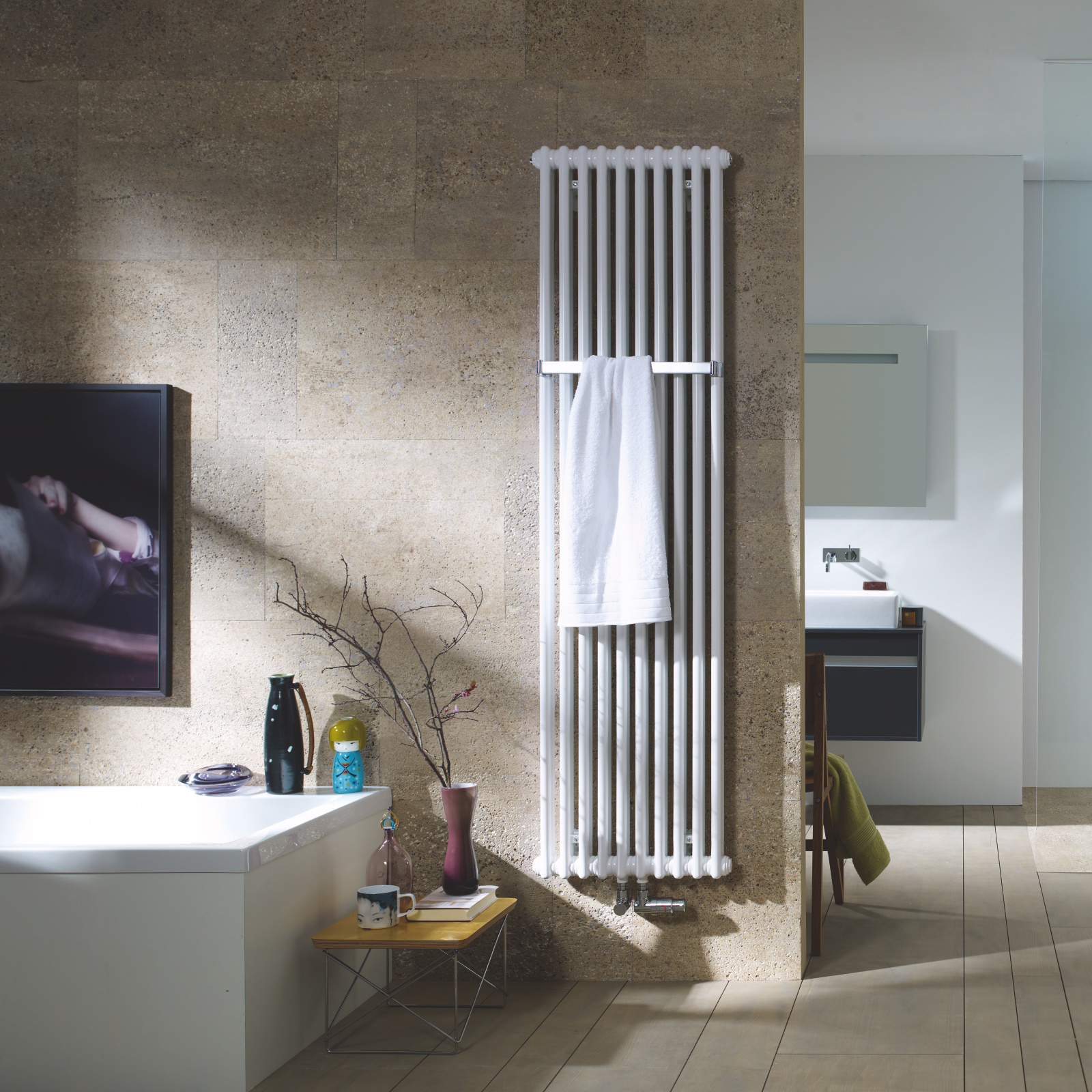Rendering Zehnder Charleston Bar Decorative radiator Front view